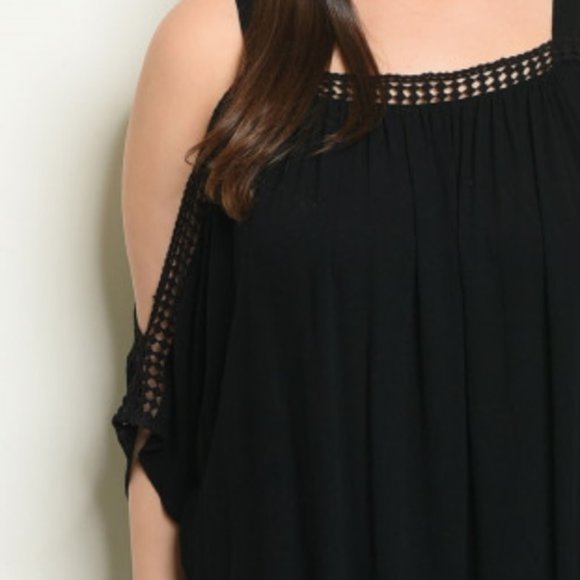 PLUS SIZE BLACK TOP - Picture 3 of 3